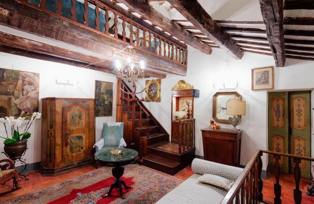 B&B La Residenza Del Poeta Montesicuro ภายนอก รูปภาพ