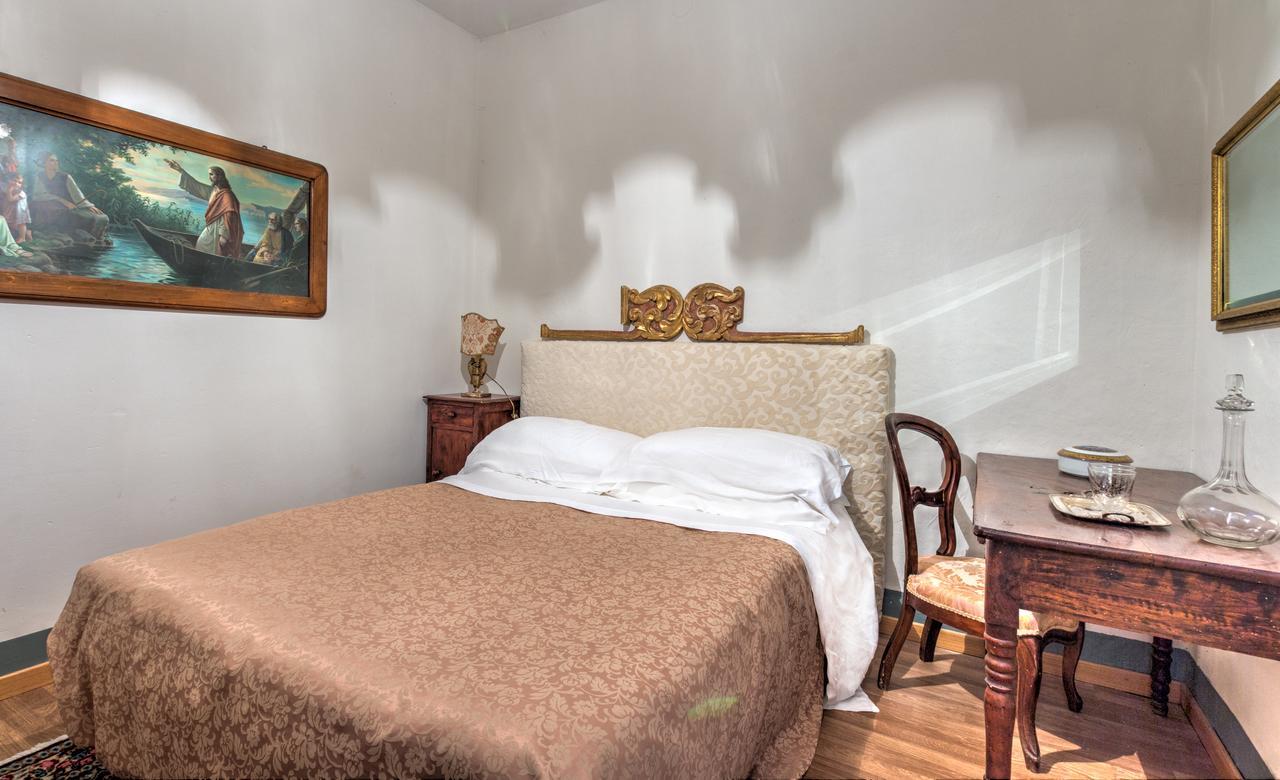 B&B La Residenza Del Poeta Montesicuro ภายนอก รูปภาพ