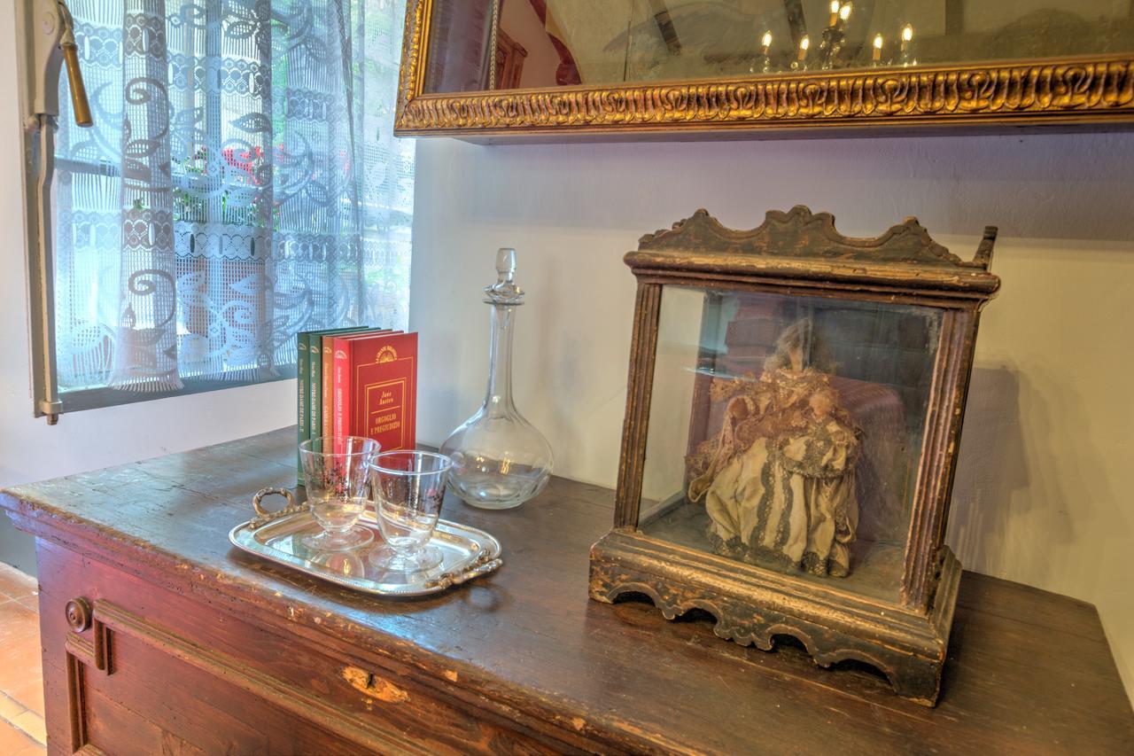 B&B La Residenza Del Poeta Montesicuro ภายนอก รูปภาพ