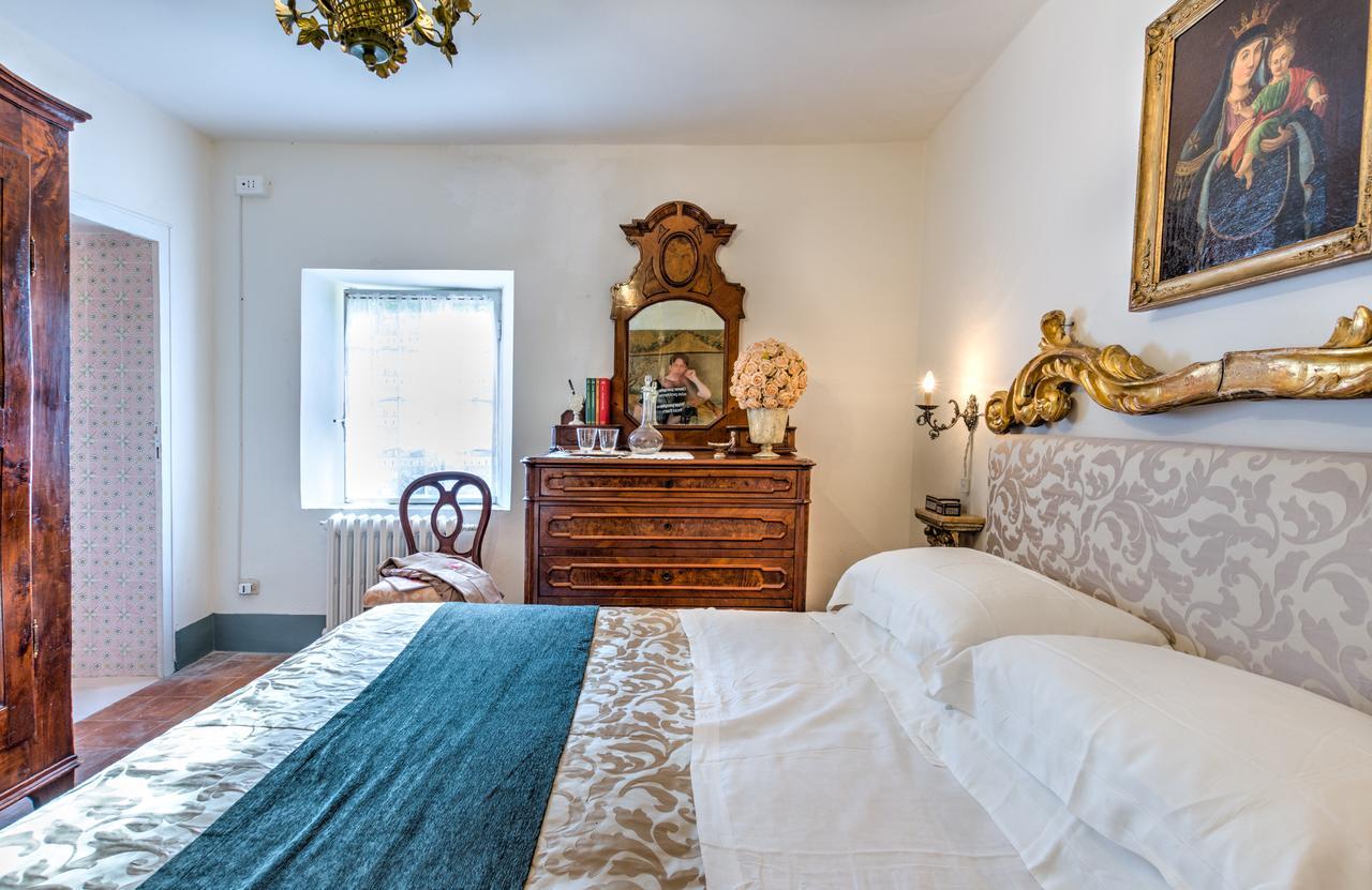 B&B La Residenza Del Poeta Montesicuro ภายนอก รูปภาพ