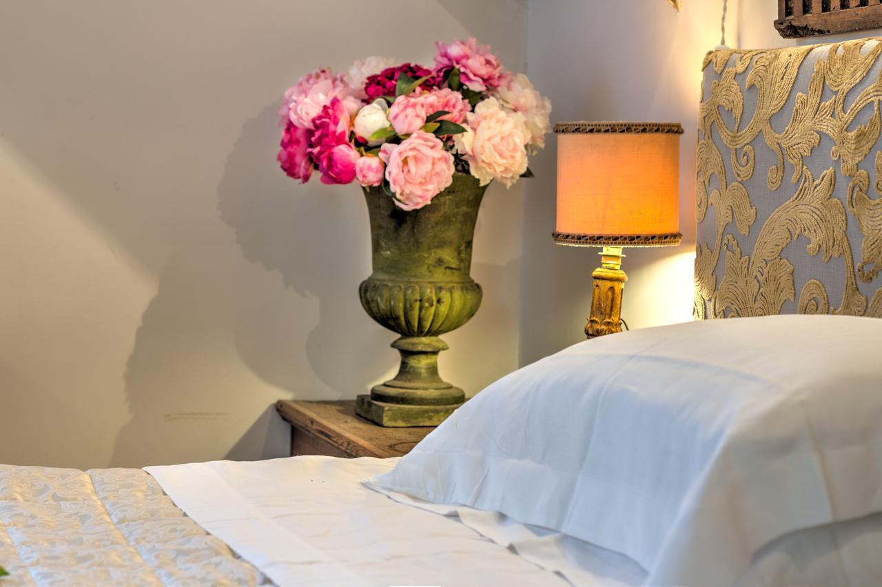 B&B La Residenza Del Poeta Montesicuro ภายนอก รูปภาพ
