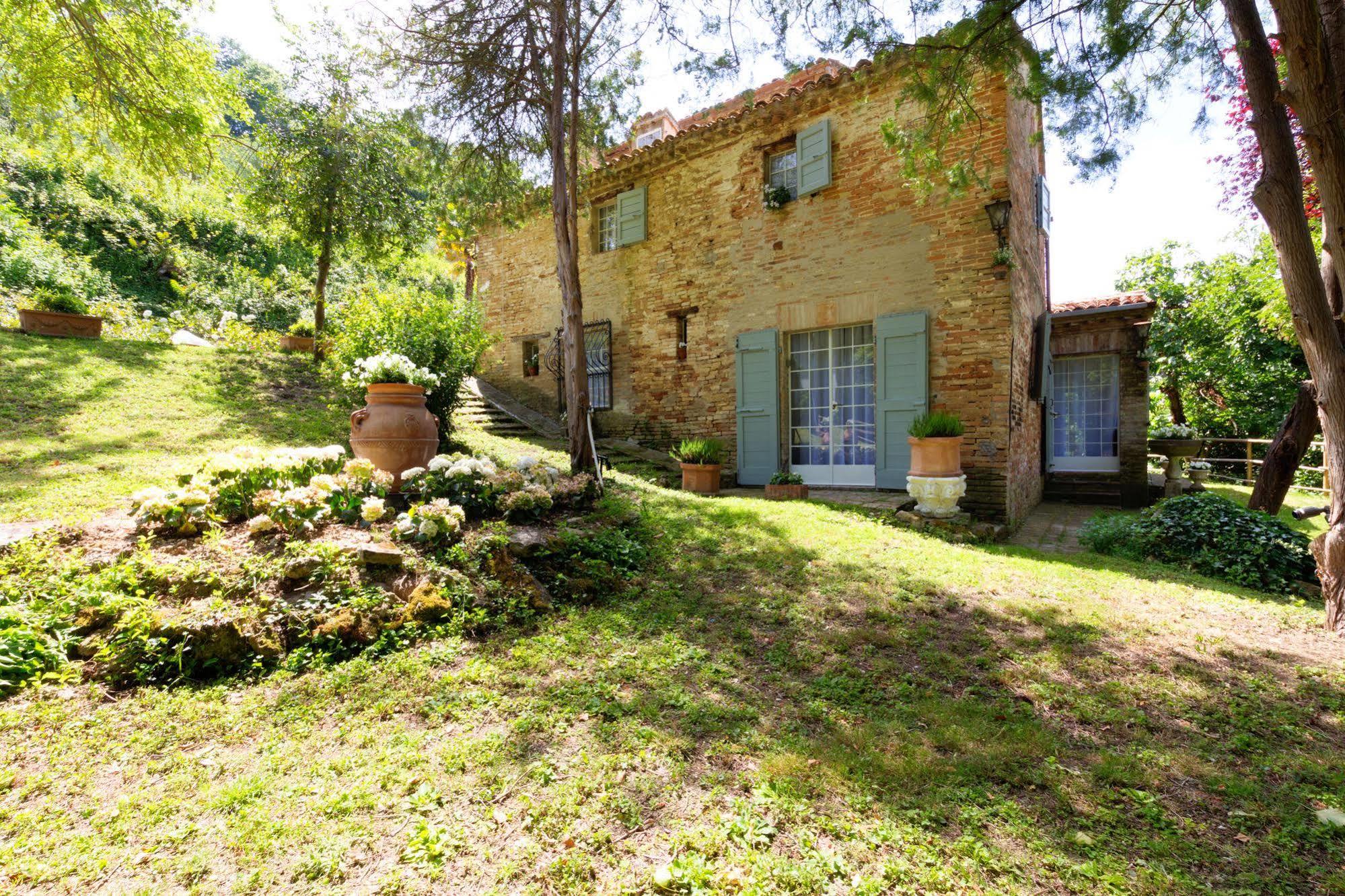 B&B La Residenza Del Poeta Montesicuro ภายนอก รูปภาพ